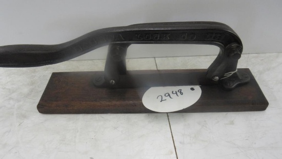 Nashave Lock Co Tobacco Cutter