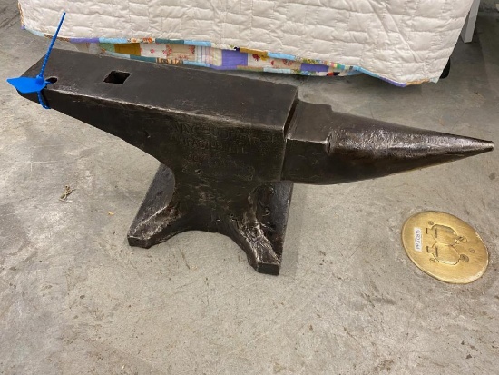 122lb Hay Budden Anvil WOW Great Condition Crisp Edges