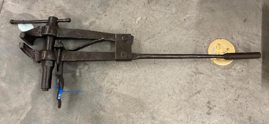 4 1/2in Post Vise