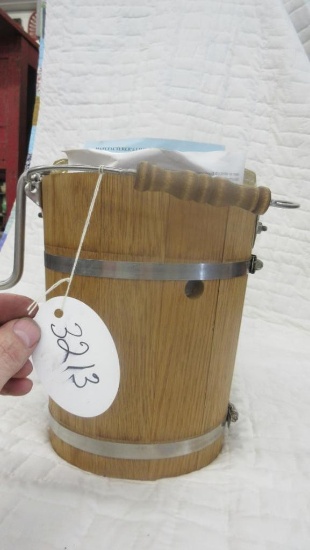 Country 2 Qt. Collocter series Ice Cream Freezer