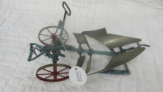 Salesman Sample Rotating Hillside Plow another awesome very rare 1 of a kind piece