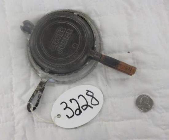 Stover Jr minature waffle iron early with wood handles