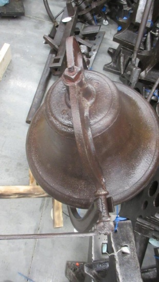 Montgomery Ward #3 18in school bell