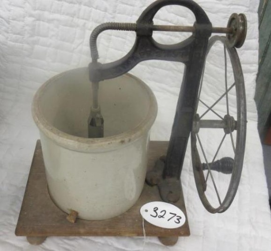 Rare Metal and Crock 1 gal mixer Hand crank WOW