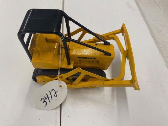 John Deere 450 Dozer with ROPS by Ertl