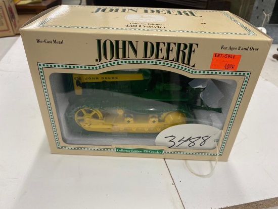 John Deer 430 Crawler 1/16 scale New in the box