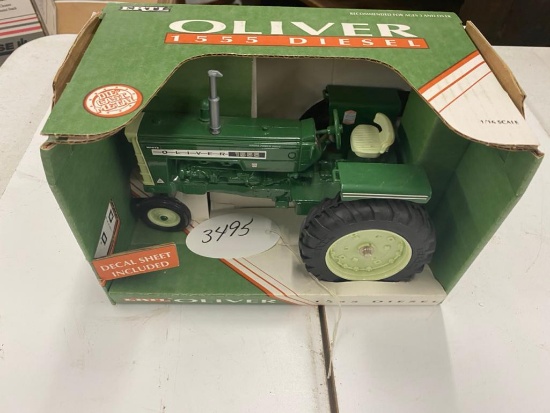 1/16 Scale Oliver 1555 Tractor New in Box