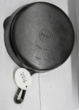 Griswold #8 704 Cast Iron Skillet Small Block logo