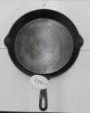 Sidney Hollow ware #12 Cast Iron Skillet