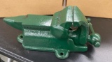Diamond Vise 4in Bench Vise with Anvil End