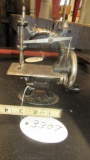 Minature Reliable sewing machine hand crank model rare