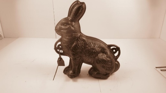 Griswold #863 Rabbit cake mold