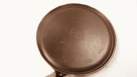 Griswold small block #9 Griddle 609