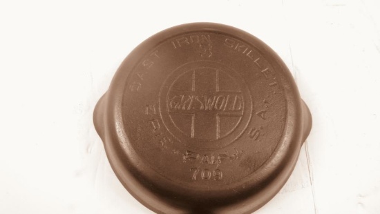 Griswold Large Block Slant #3-709
