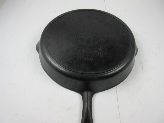 Griswold Large Block Slant #13 Skillet