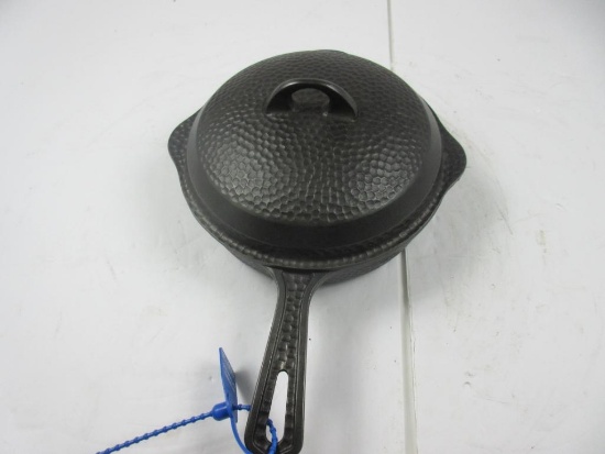 Griswold Small Block Hammered #5 Skillet and Lid