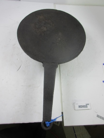 Gate Marked 3 legged Griddle