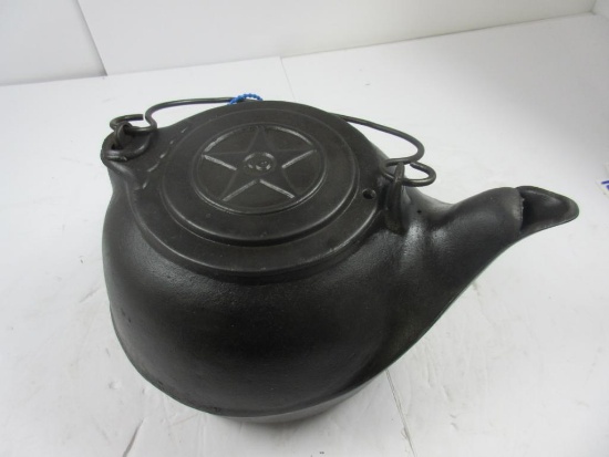 Gate Marked Star #8 Tea Kettle