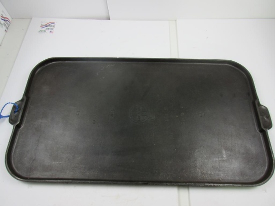 Griswold #11 -911A Griddle Large Piece