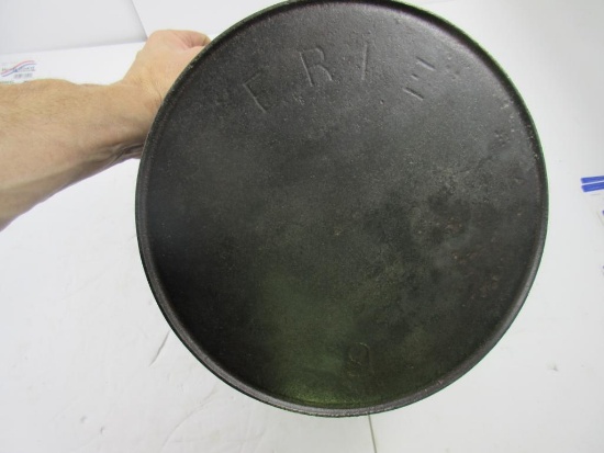 Erie #9 Flat Bottom Kettle