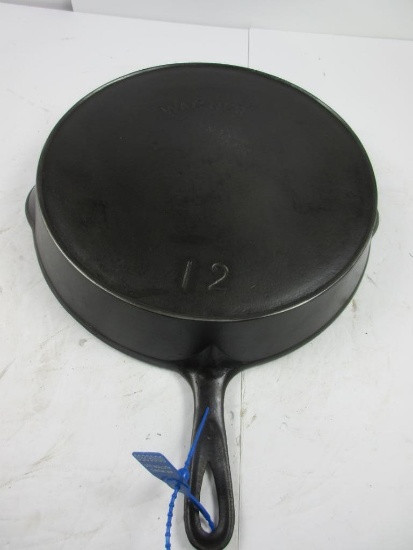 Wagner #12 "Fancy 12" cast iron Skillet
