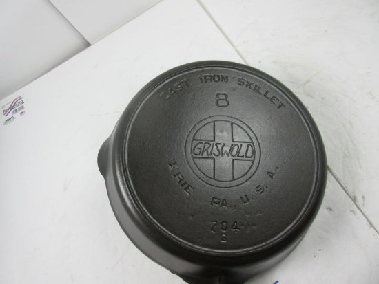Griswold #8 slant Logo -704g Skillet