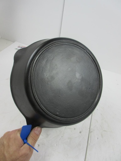 1 Notch #8 Skillet Deep