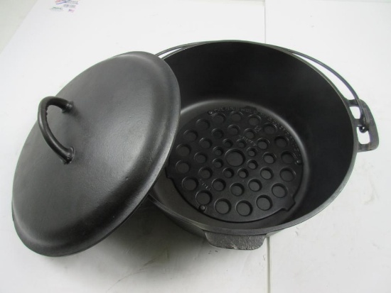 Griswold #9 Slant tite top Baster Dutch Oven with Trivet