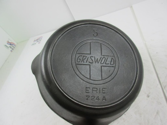 Griswold #5 Slant with Heat Ring #724A