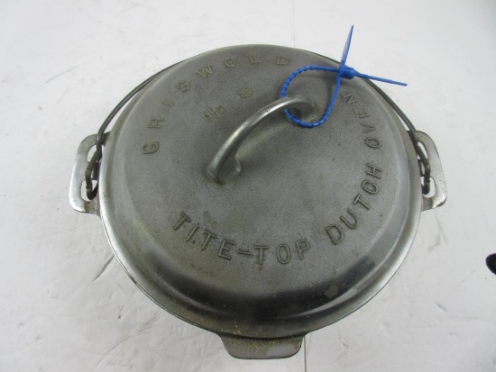 Griswold #8 Dutch Oven with Trivet #2551