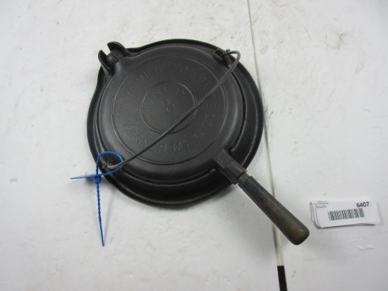 Wagner Sidney #8 Waffle Maker