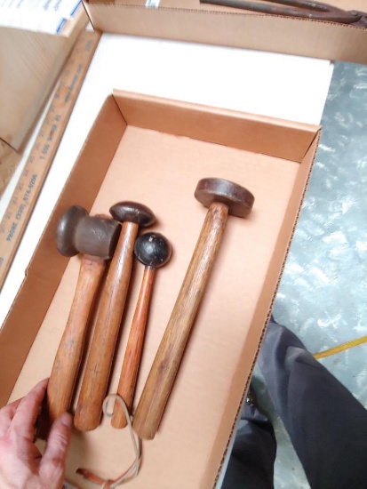 4 Napping Mackadizing hammers