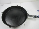 Early Unmarked #16 Skillet