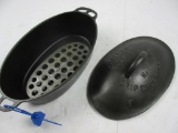 Wagner #1 Oval Roaster with trivet