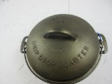 Wagner Sidney #7 Dutch Oven with trivet