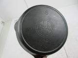 Griswold Slant #8 with Heat Ring #704