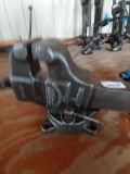 Columbian 4 1/2 Bench Vise
