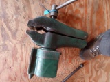 Cole Bench vice with Anvil