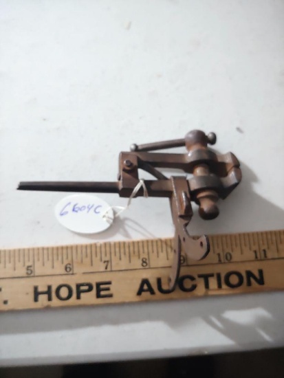 Miniature Sample Post Vise, all hand made, sweet little piece