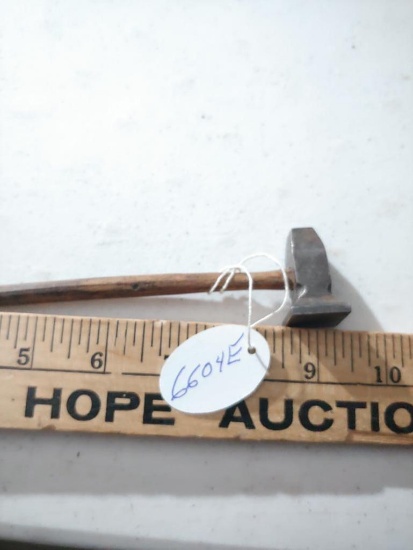 Miniature flatter hammer