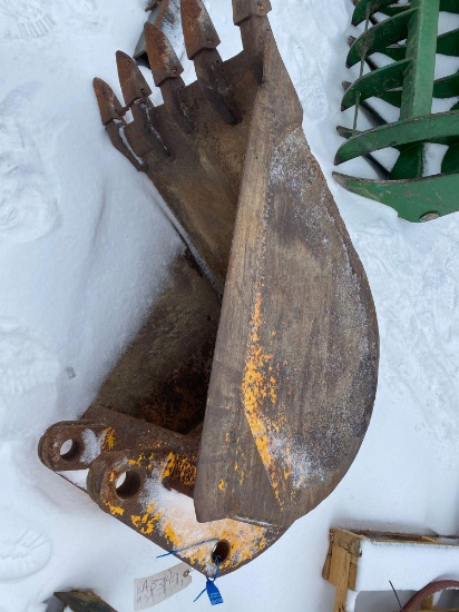 24in Backhoe Bucket