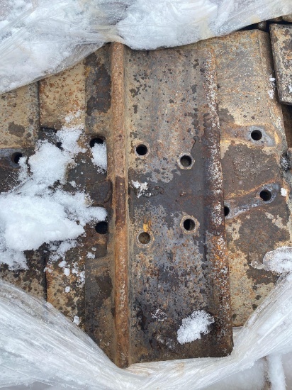 Pallet load of 16in dozer tracks