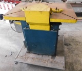 (16850)- ELGA HYDRAULIC CORNER NOTCHER MODEL # 216-12 11 GA STEEL CAPACITY