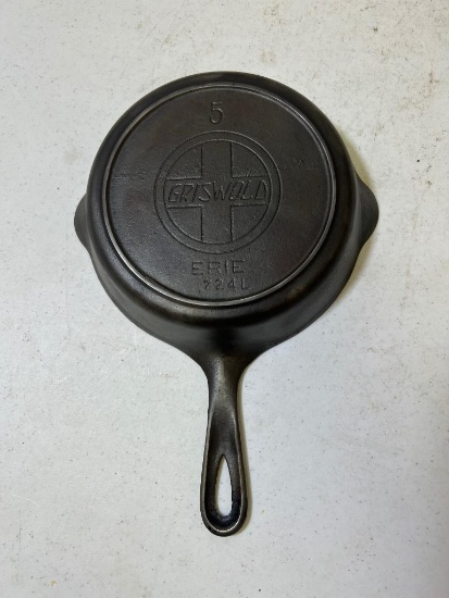 Griswold no. 5 Slant Block Logo cast Iron Skillet w/ heat ring