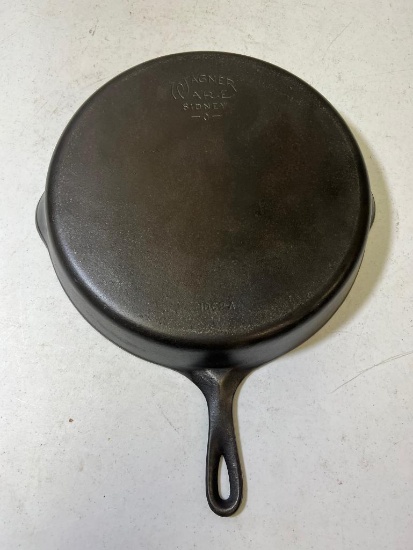 Wagnerware No. 12 Cast Iron Skillet