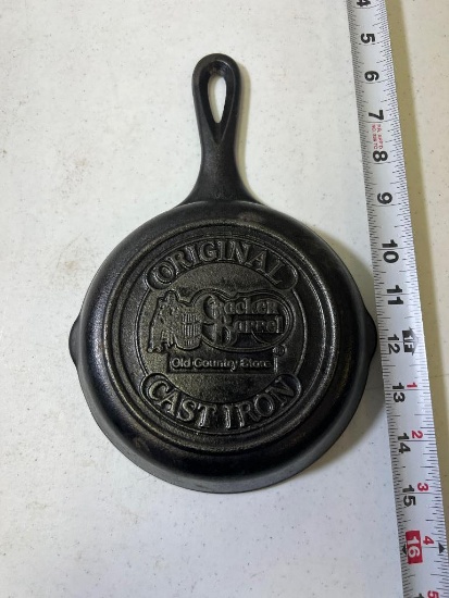 Small Cracker Barrel Cast Iron Skillet, approx a 3 size