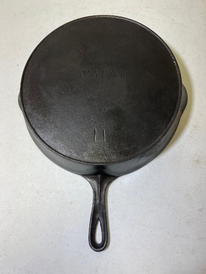 Wapak No. 11 Cast Iron Skillet with heat ring