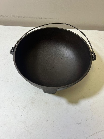 Wapak No. 3 Cast Iron Scotch Bowl