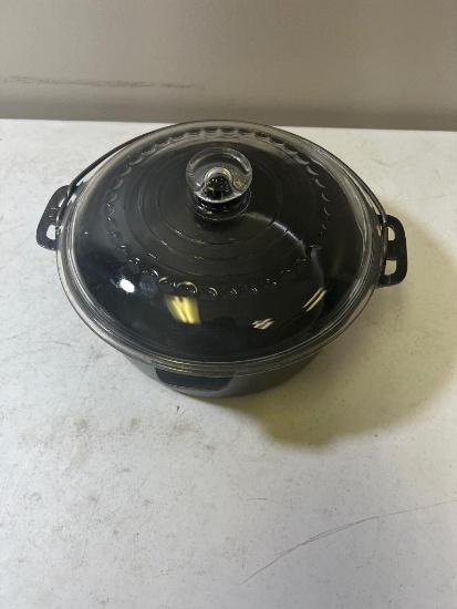 Griswold No. 8 Large Block Cast Iron Dutch Oven w/ glass lid
