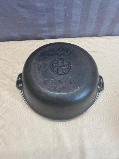 Wagner Ware Griswold 2 quart dutch oven, NO LID